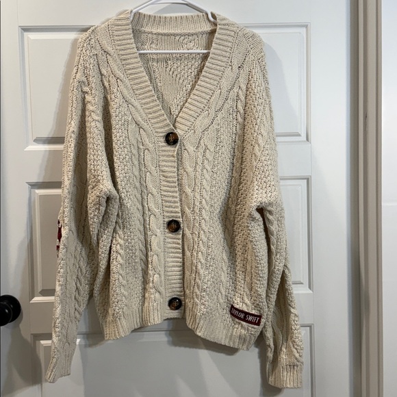 Taylor Swift Sweaters - Taylor Swift Taylors Version Red Album Cardigan Size M/L